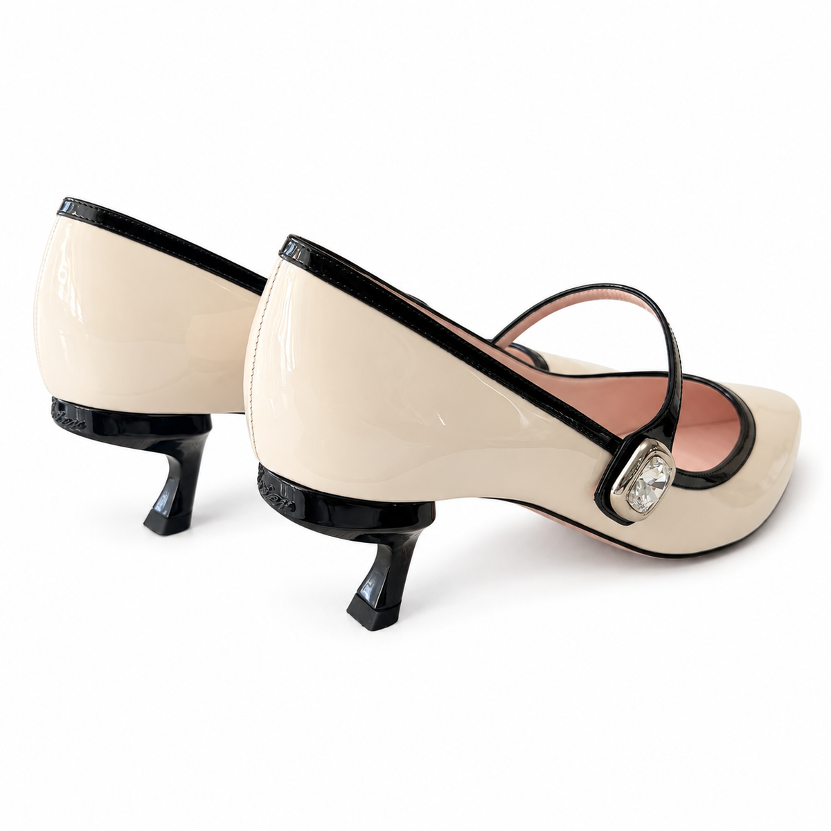 ROGER VIVIER - PUMPS IVORY PATENT LEATHER MARY JANE WITH CRYSTAL BUCKLES & VIRGULE HEELS SIZE 40 EU