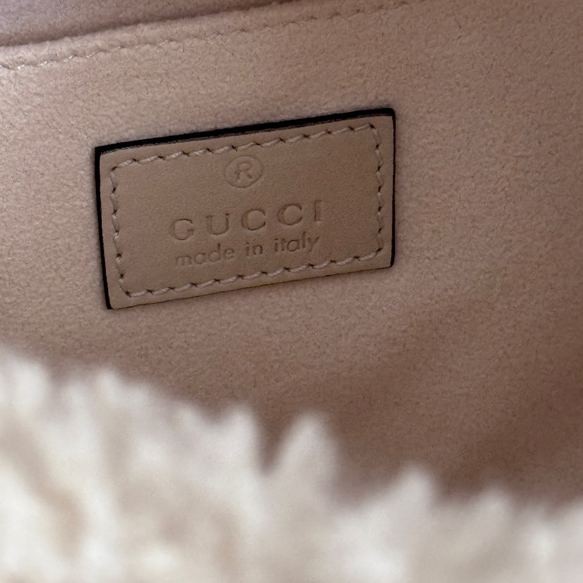 GUCCI - BAG JACKIE 1961 IVORY SHEARLING HOBO WITH GOLD TONE & STRAP