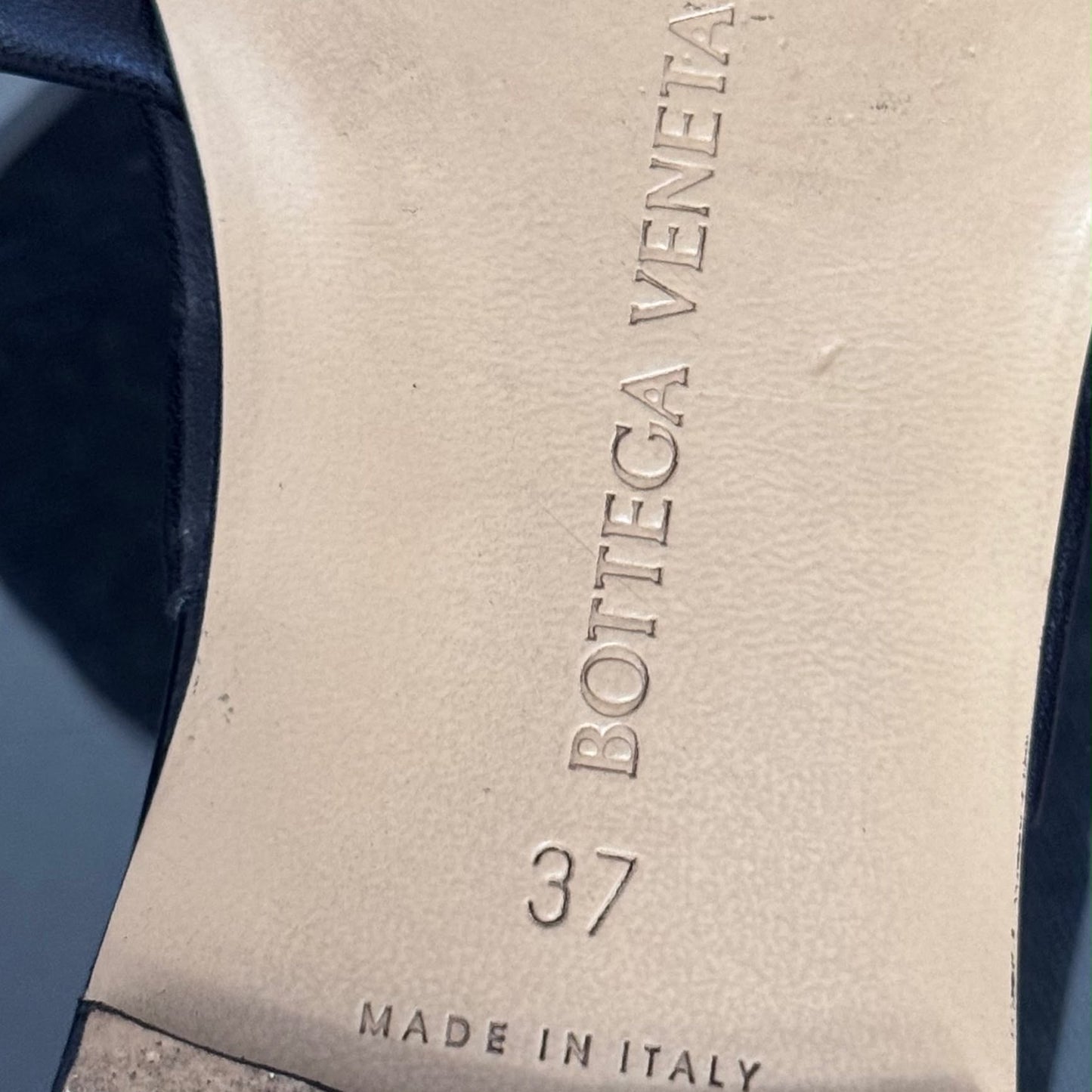 BOTTEGA VENETA - SANDALS LIDO BLACK LEATHER SIZE 37 EU