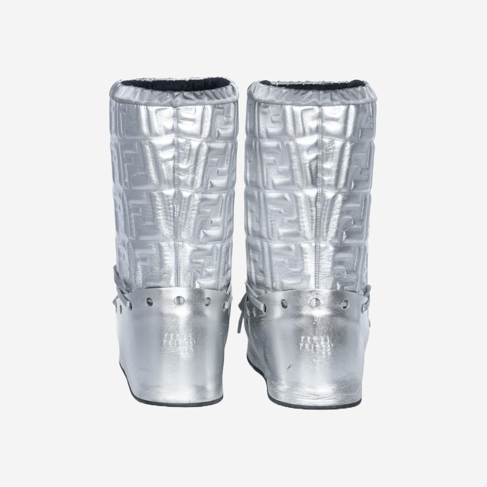 FENDI - MOON BOOTS FF LOGO SILVER LEATHER SIZE 39