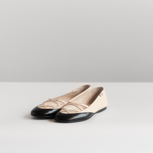 CHANEL - BALLERINA LEATHER PINK AND BLACK SIZE 39