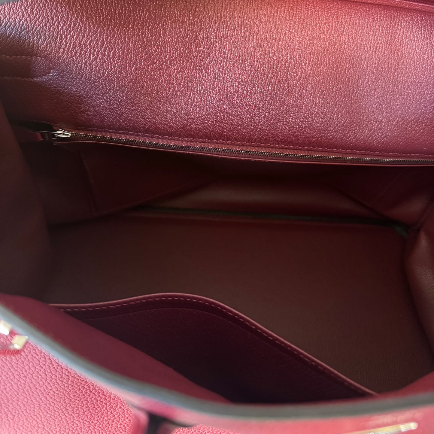 HERMÈS - BIRKIN BAG 40 ROUGE GRENADE TOGO LEATHER PALLADIUM HARDWARE