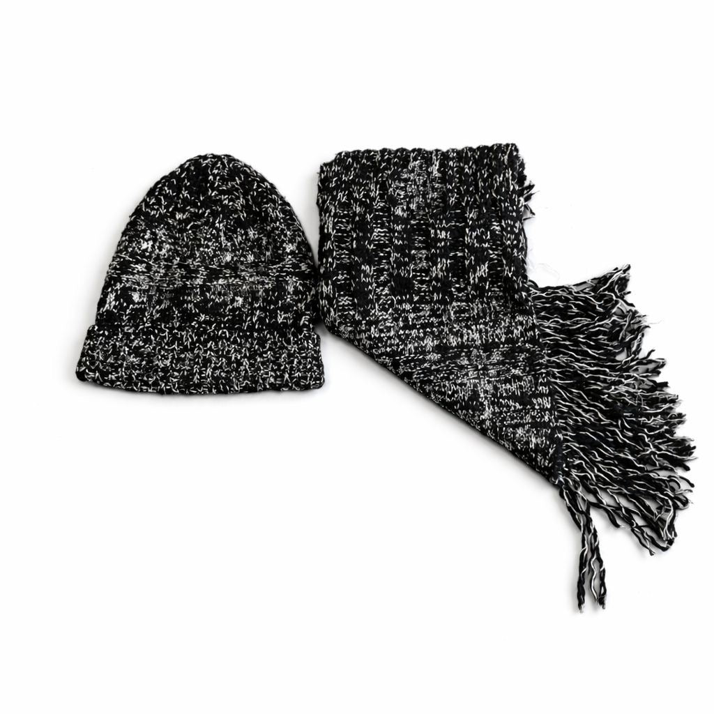 CHANEL - HAT & SCARF BLACK AND  WHITE WITH CRYSTALS SIZE S