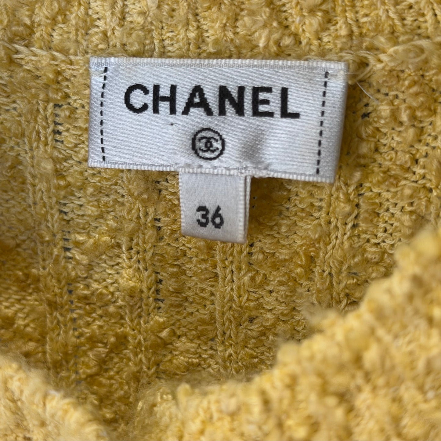 CHANEL - DRESS MIDI BELTED KNIT YELLOW & WHITE SIZE 36 FR