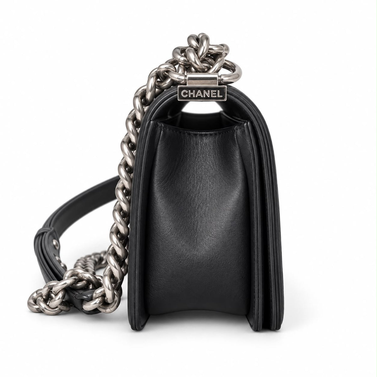 CHANEL – BOY BAG SMALL CHEVRON QUILTED BLACK LEATHER WITH RUTHENIUM HARDWARE