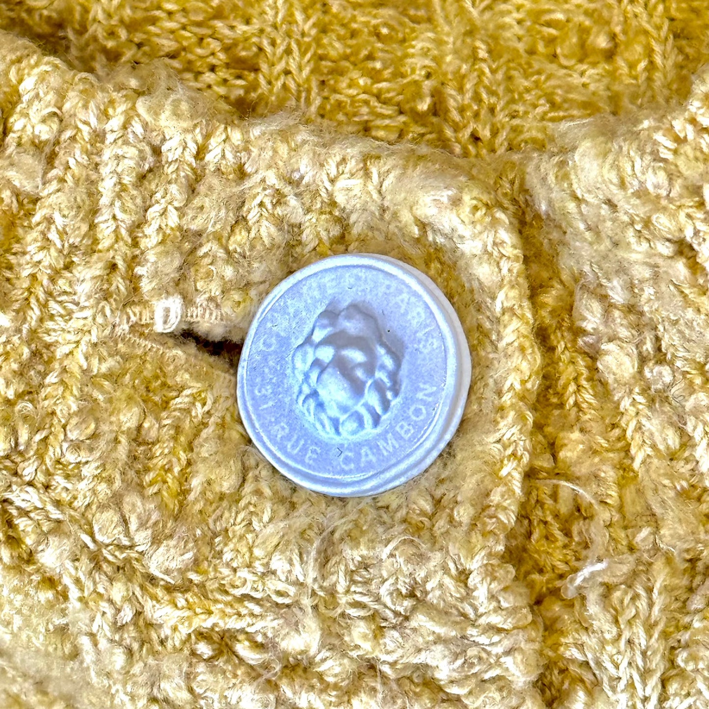 CHANEL - DRESS MIDI YELLOW & WHITE BELTED KNIT 22P SIZE 36 FR