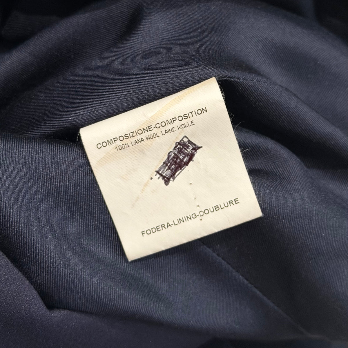 SAINT LAURENT - SUIT SMOKING JACKET AND TROUSERS BLUE WITH SATIN LAPELS SIZE 40 FR / 44 IT