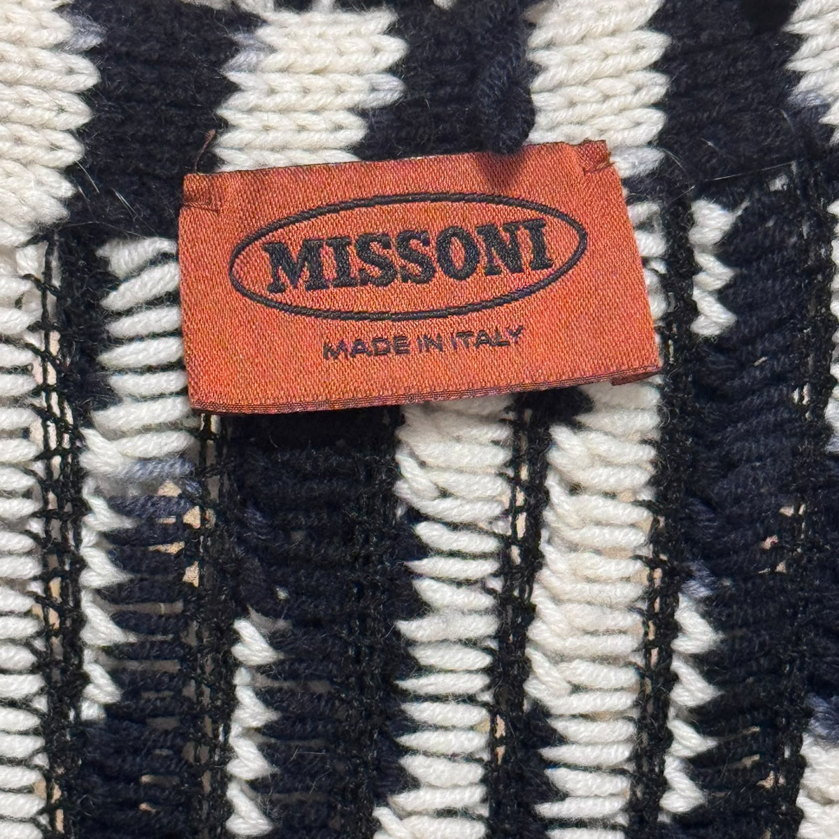 MISSONI – LONG VEST BLACK & WHITE FRINGED KNIT– SIZE IT 44