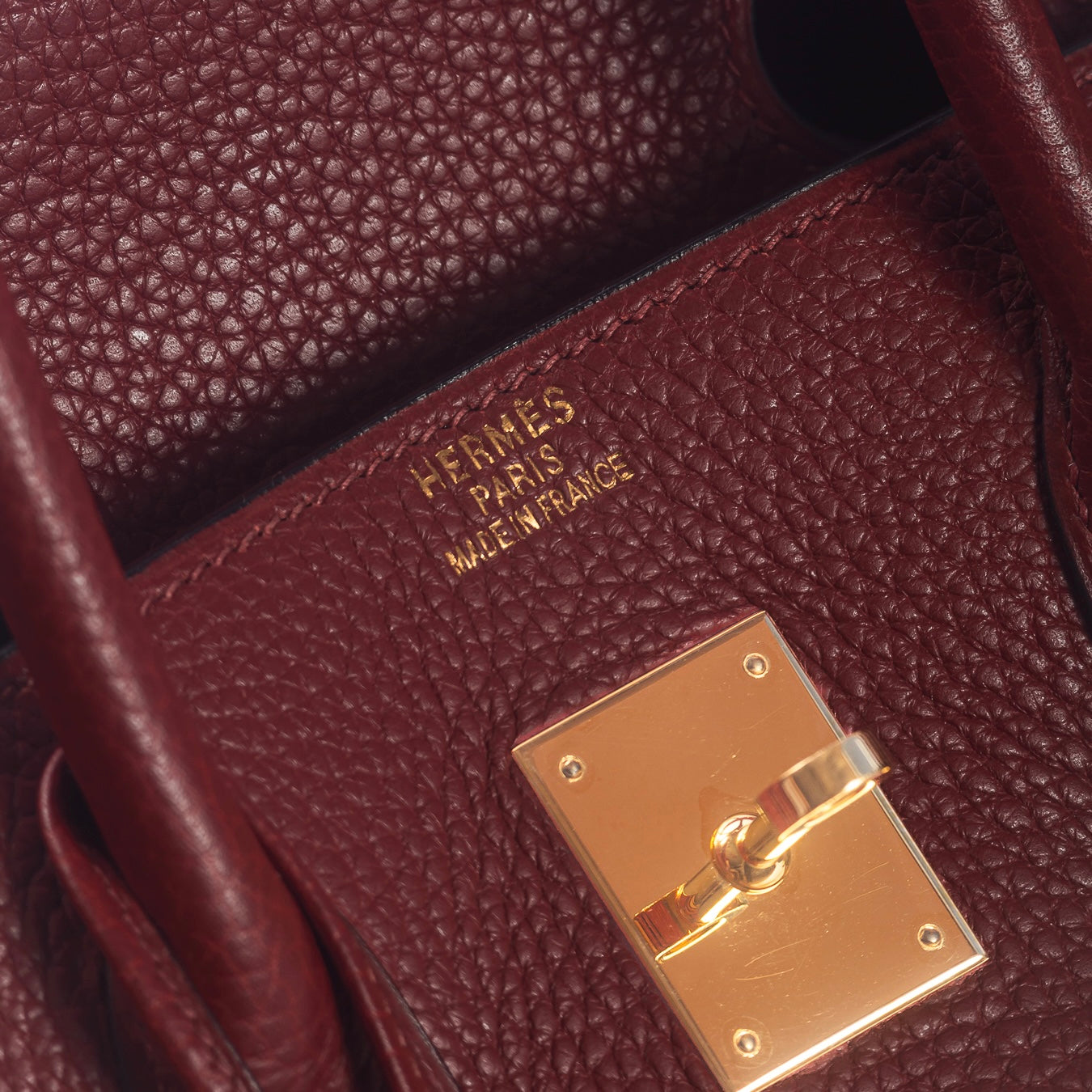 HERMÈS - *RARE* BIRKIN 35 HANDBAG ROUGE H TAURILLON CLEMENCE LEATHER AND CRINOLINE CANVAS WITH GOLD HARDWARE