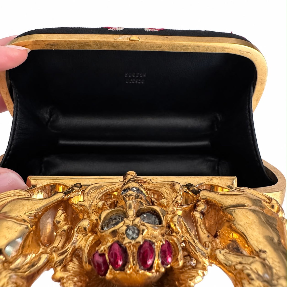 ALEXANDER MCQUEEN - CLUTCH KNUCKLE BOX BLACK MULTICOLOR FLORAL EMBROIDERED WITH GOLD-TONE HARDWARE
