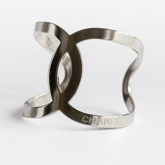 CHANEL – BRACELET CUFF SILVER-TONE CC COLLECTION 2017