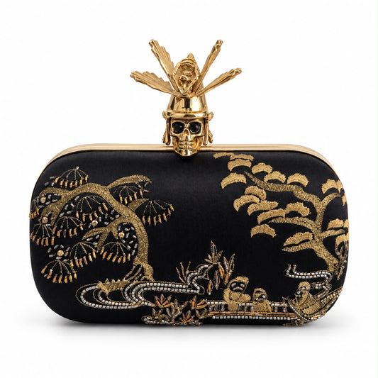 ALEXANDER MCQUEEN – CLUTCH BLACK SATIN EMBROIDERED WITH GOLD-TONE SAMURAI SKULL CLOSURE