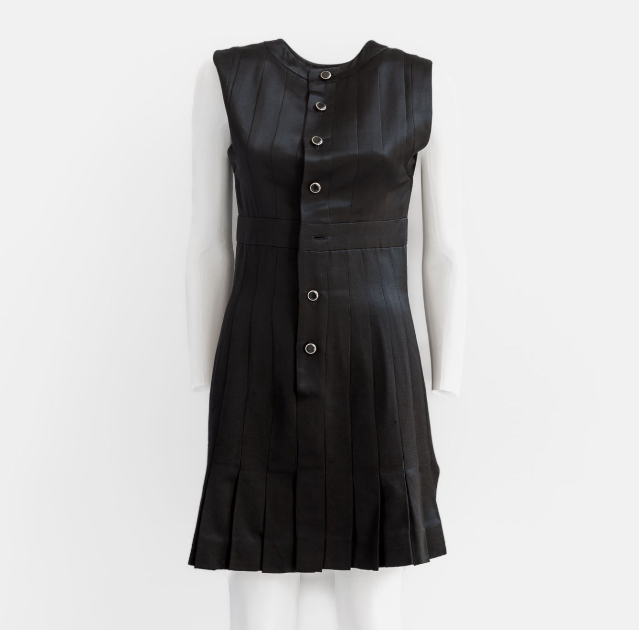 CHANEL - DRESS MINI SLEVELESS SILK BLACK SIZE 38 FR