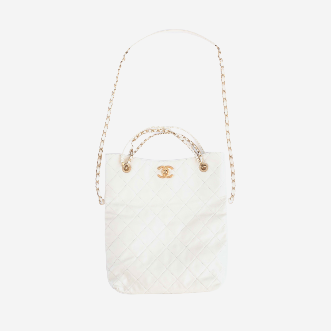 CHANEL - FLAP SHOPPING BAG QUILTED LEATHER ECRU GOLD HARWARE