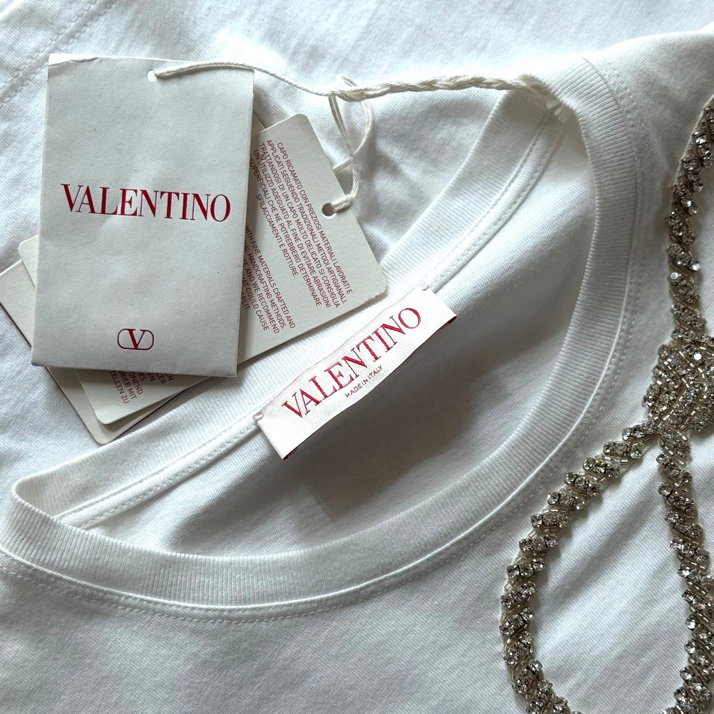VALENTINO - *NEW WITH TAG* T-SHIRT WHITE COTTON WITH CRYSTAL BOW SIZE S