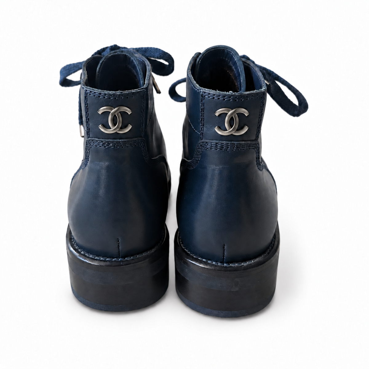 CHANEL - ANKLE BOOTS NAVY BLUE LEATHER LACE-UP WITH SILVER-TONE HARDWARE CC LOGO SIZE 37 EU