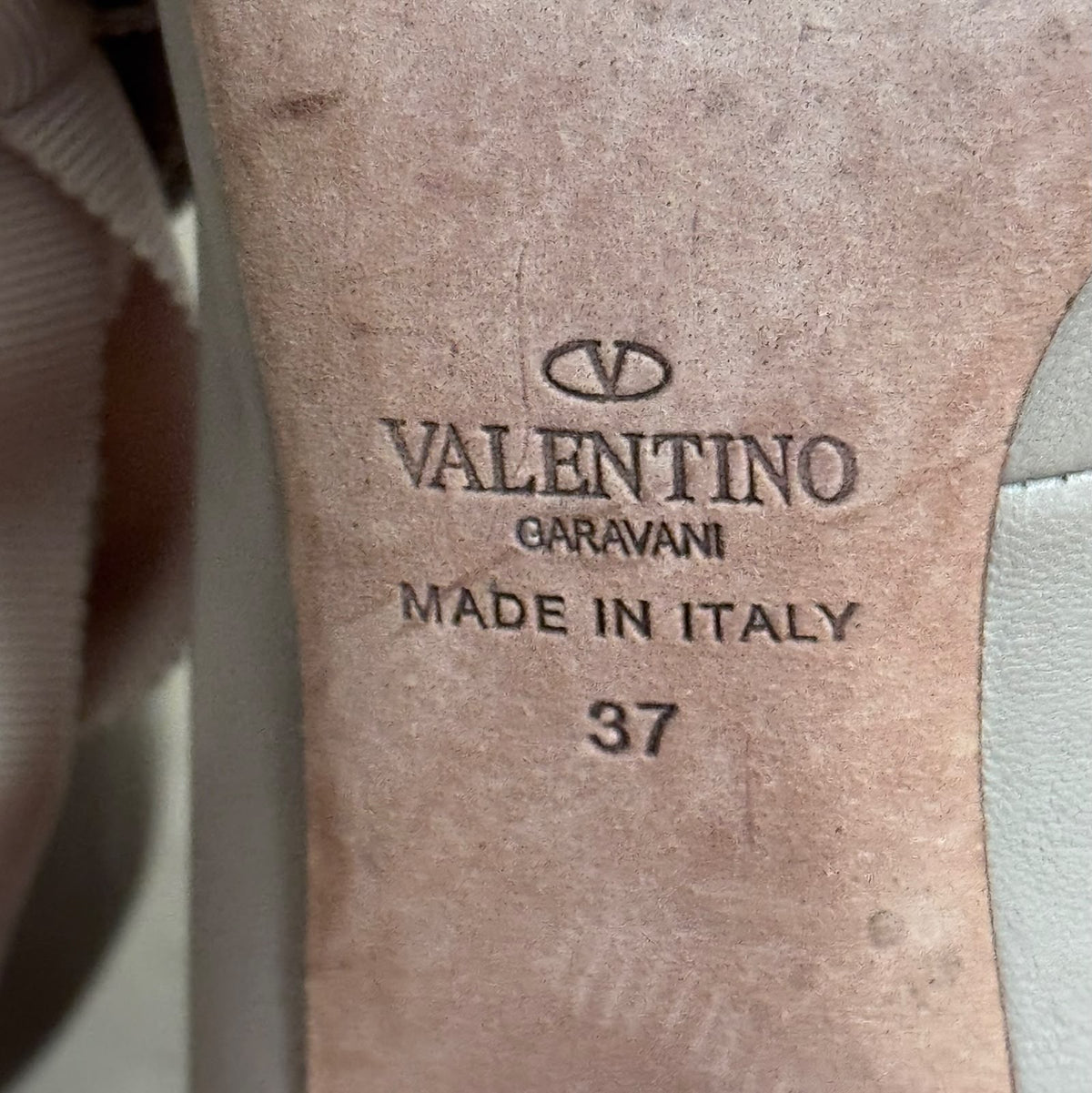 VALENTINO – ANKLE BOOTS IN BEIGE LEATHER WITH BALLET-INSPIRED RIBBON LACING 37 EU