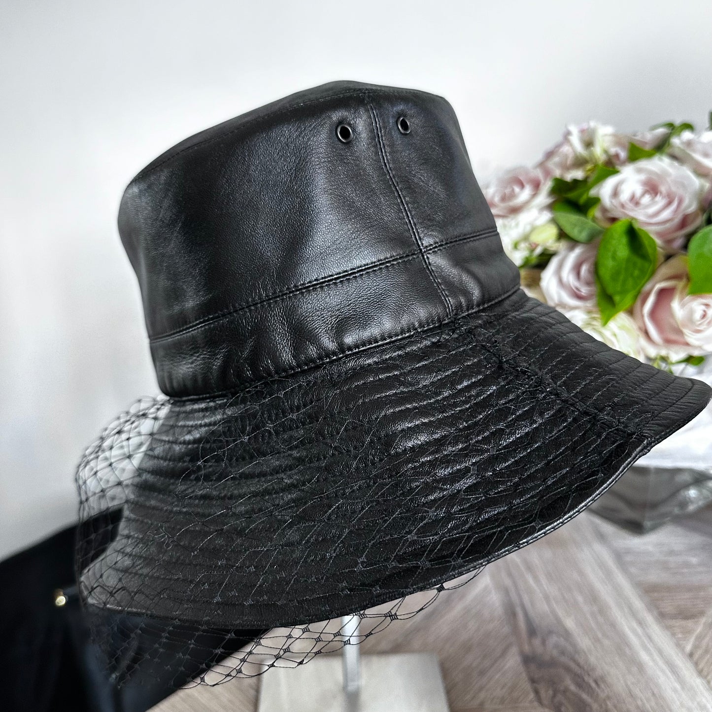 DIOR - HAT TEDDY-D IN BLACK LEATHER SIZE 57