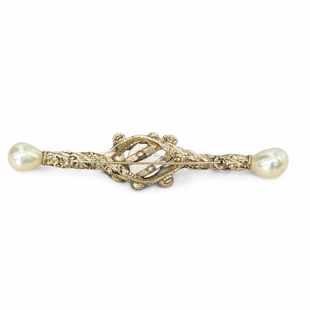 CHANEL - BROOCH GOLD TONE WITH PEARLS DROP & CRYSTAL