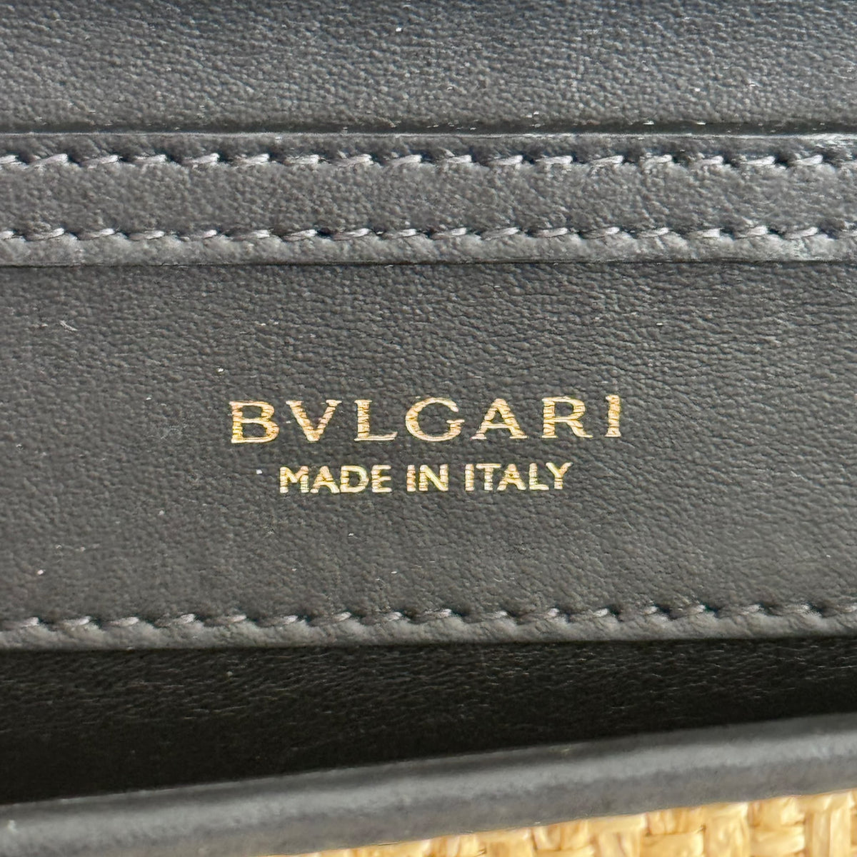 BULGARI - *NEVER WORN* BAG SERPENTI FOREVER MINI IN NATURAL RAFFIA WITH BLACK LEATHER TRIM