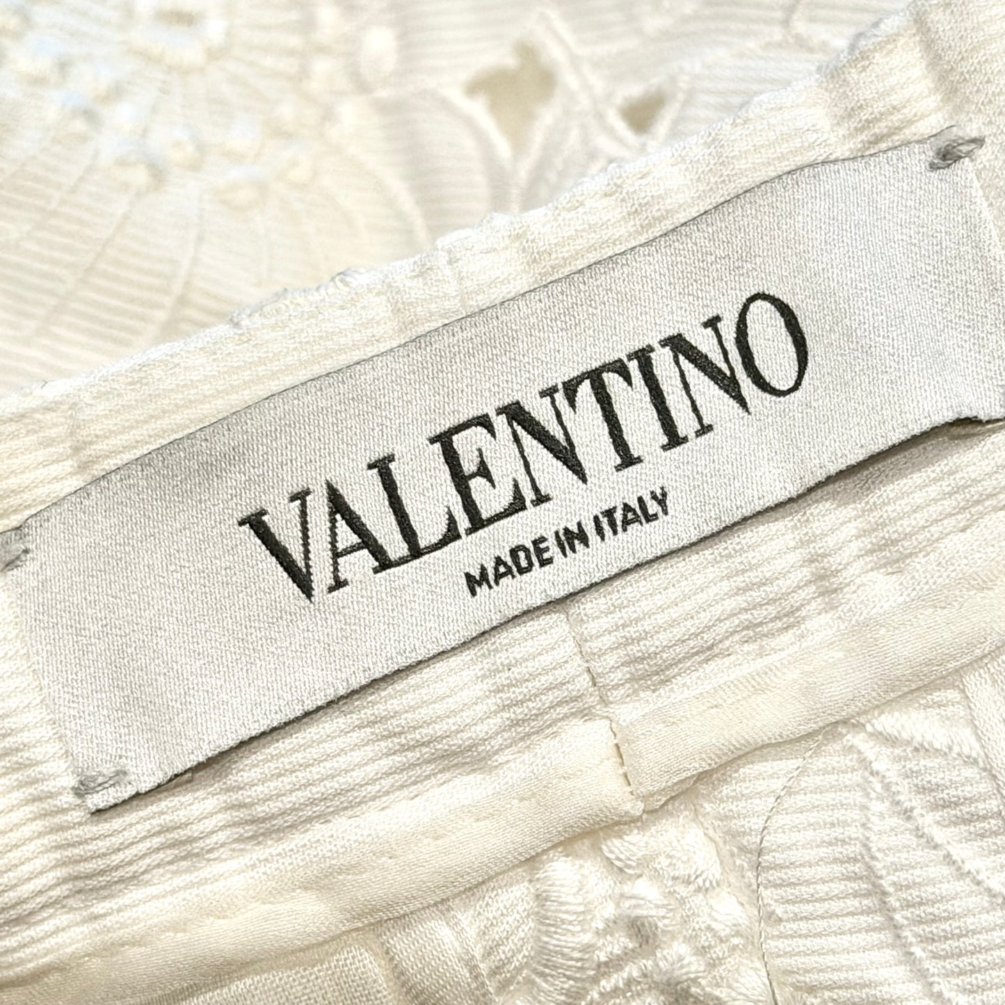 VALENTINO - SHORTS WHITE FLORAL BRODERIE COTTON SIZE 42 IT