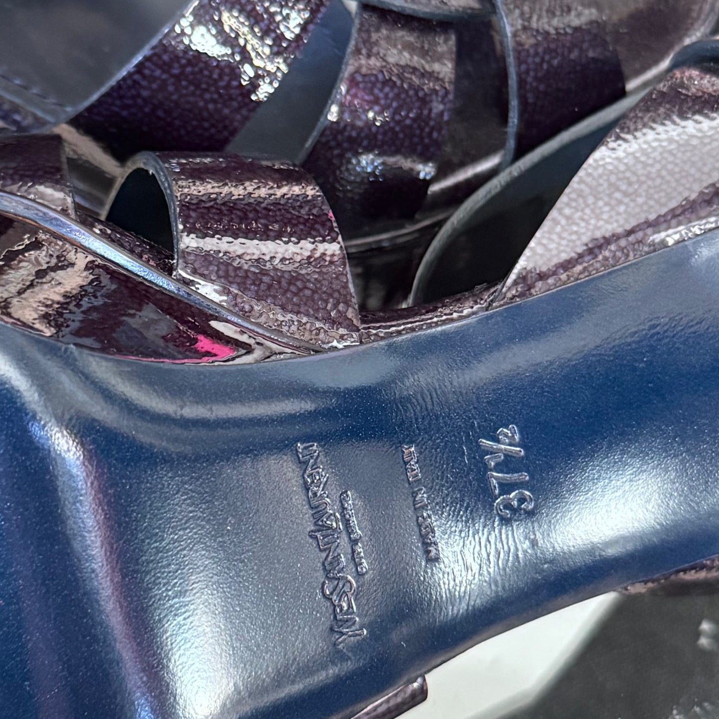 SAINT LAURENT - *BRAND NEW* PUMPS PATENT BLUE NAVY SIZE 37,5 EU