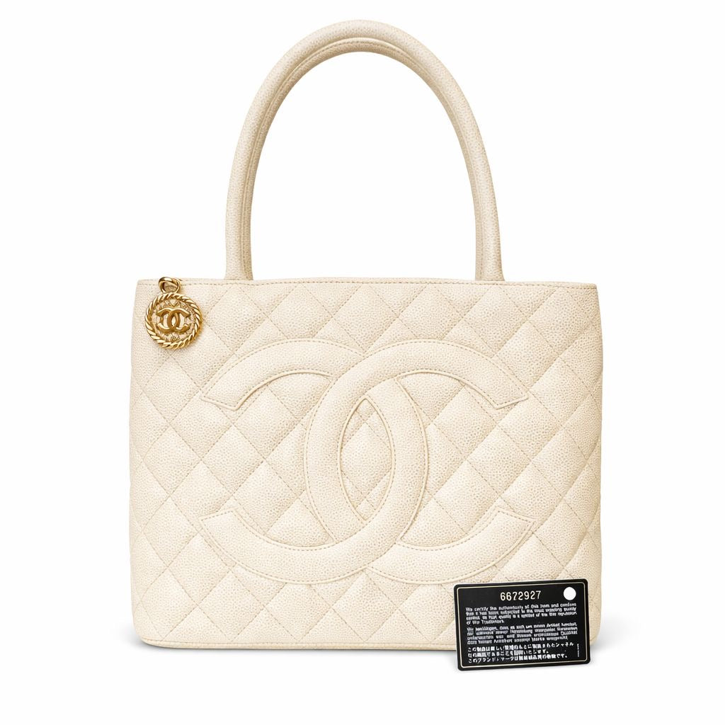 CHANEL - TOTE BAG MÉDAILLON QUILTED CAVIAR LEATHER GOLD HARDWARE