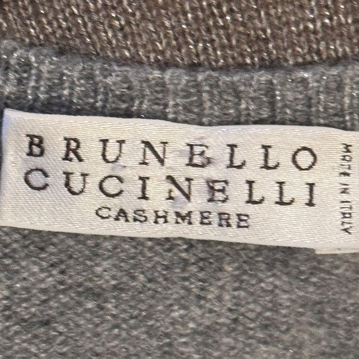 BRUNELLO CUCINELLI – CARDIGAN CASHMERE WITH METALLIC THREADS IN GREY & TAUPE SIZE M