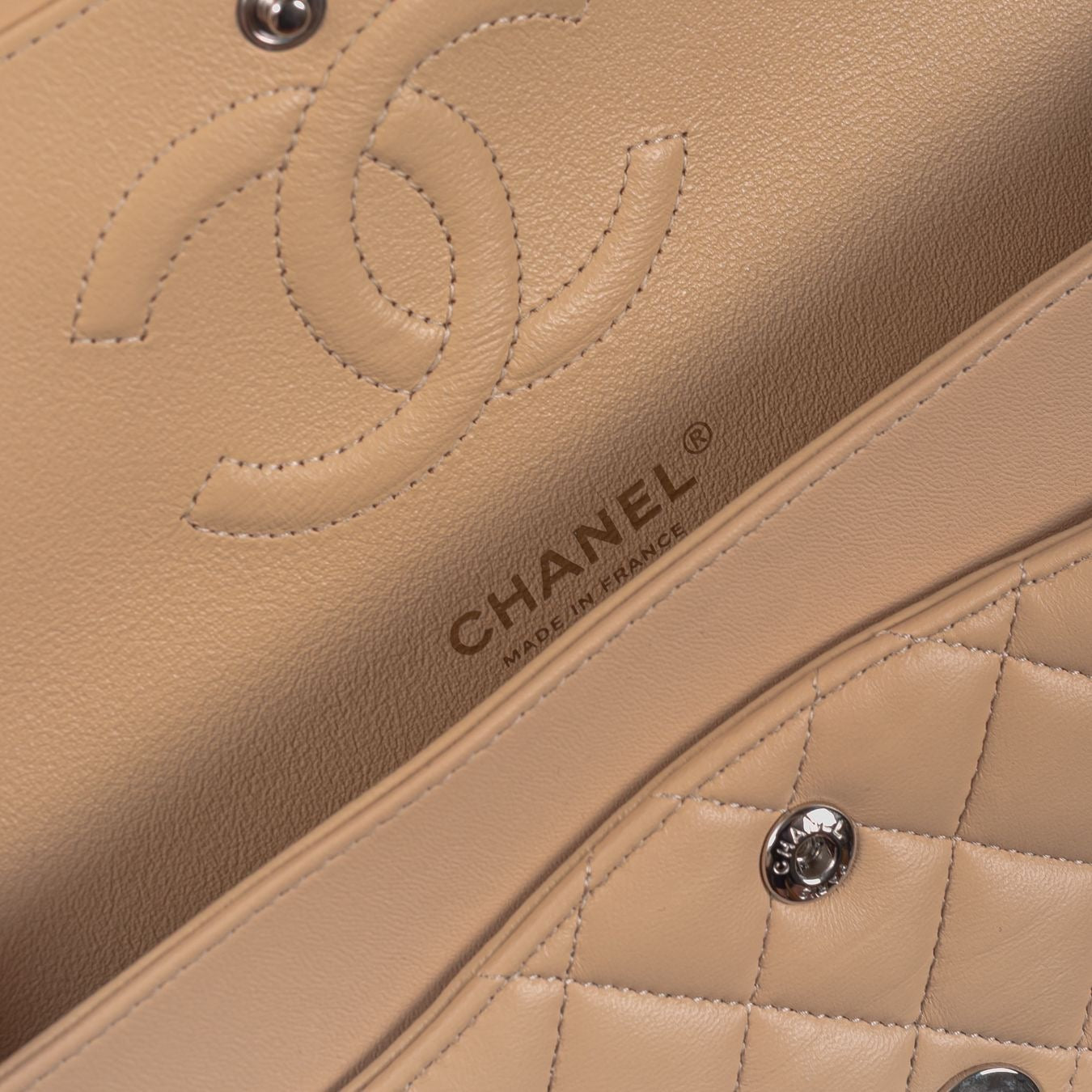 CHANEL - TIMELESS BAG MEDIUM DOUBLE FLAP BEIGE LAMBSKIN SILVER HARDWARE