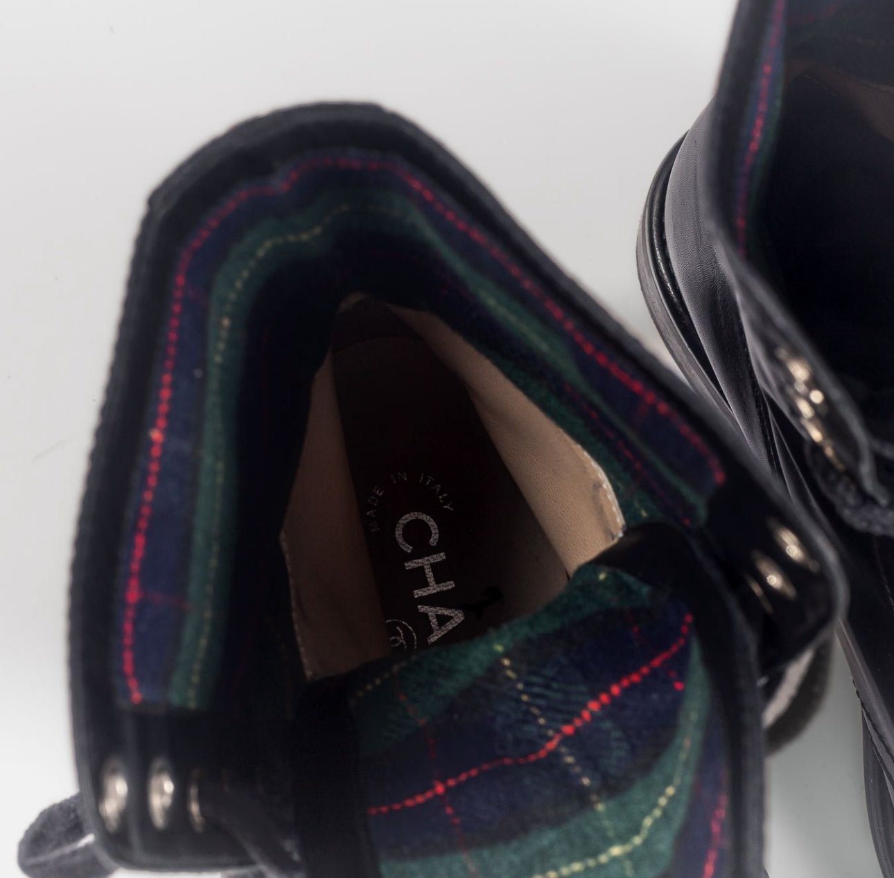 CHANEL - ANKLE BOOTS BLACK SMOOTH LEATHER SIZE 39 EU