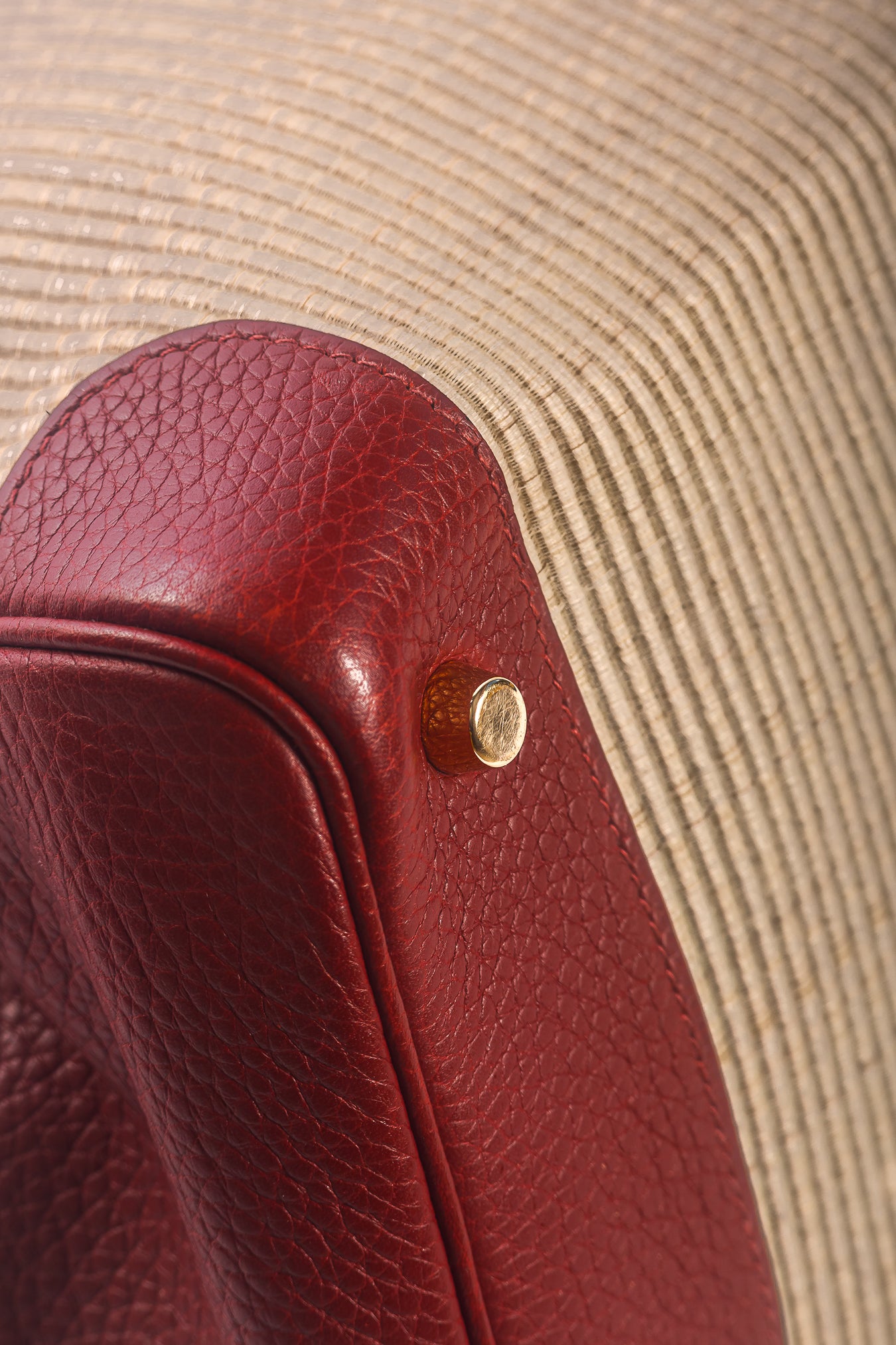 HERMÈS - *RARE* BIRKIN 35 HANDBAG ROUGE H TAURILLON CLEMENCE LEATHER AND CRINOLINE CANVAS WITH GOLD HARDWARE