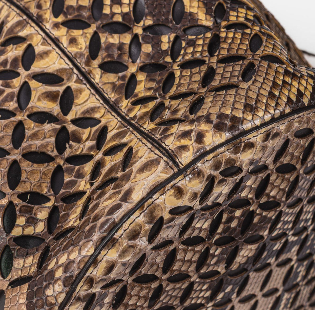 ALAÏA - BAG PYTHON BUCKET IN BLACK AND BROWN WITH STRAP