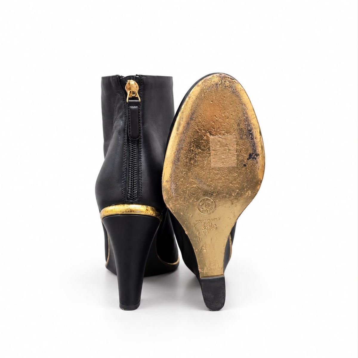 CHANEL - ANKLE BOOTS BLACK LAMBSKIN CAP TOE GOLD DETAILS SIZE 36,5 EU
