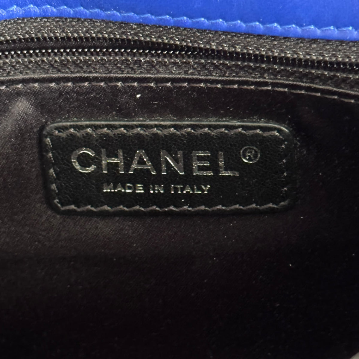 CHANEL - BAG CLASSIC SINGLE FLAP IN BLUE SEQUINS WITH SILVER TONE HARDWARE