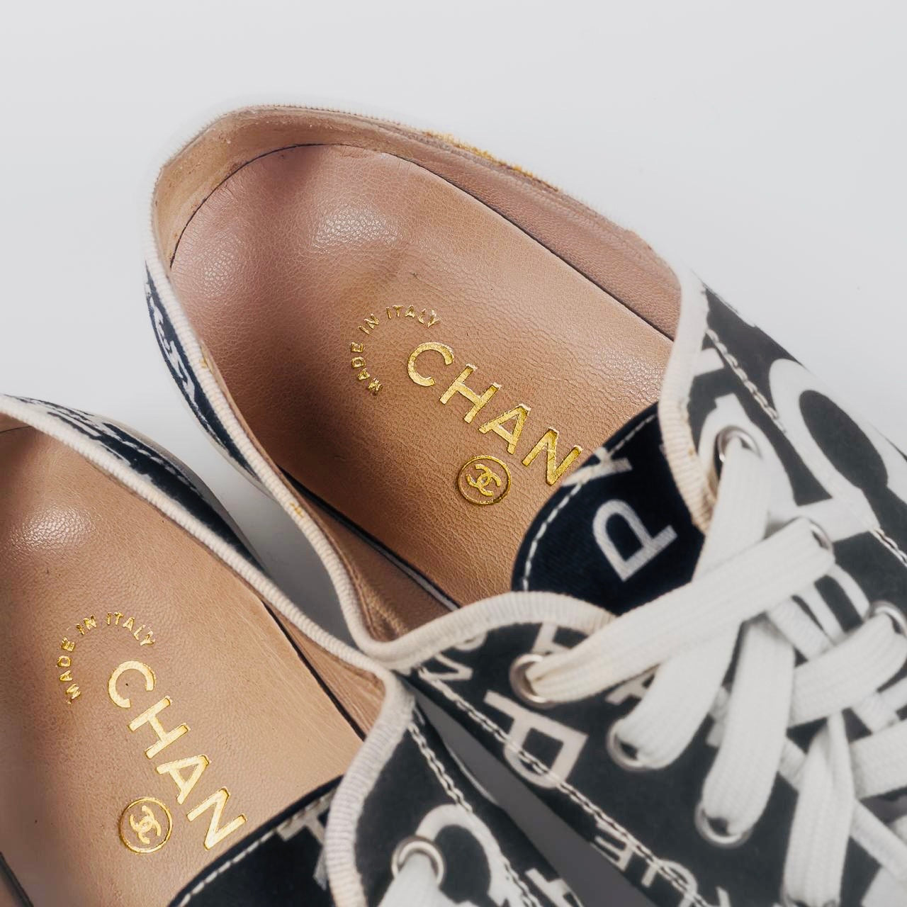 CHANEL - SNEAKERS CAMBON PRINT CANVAS SIZE 39 EU