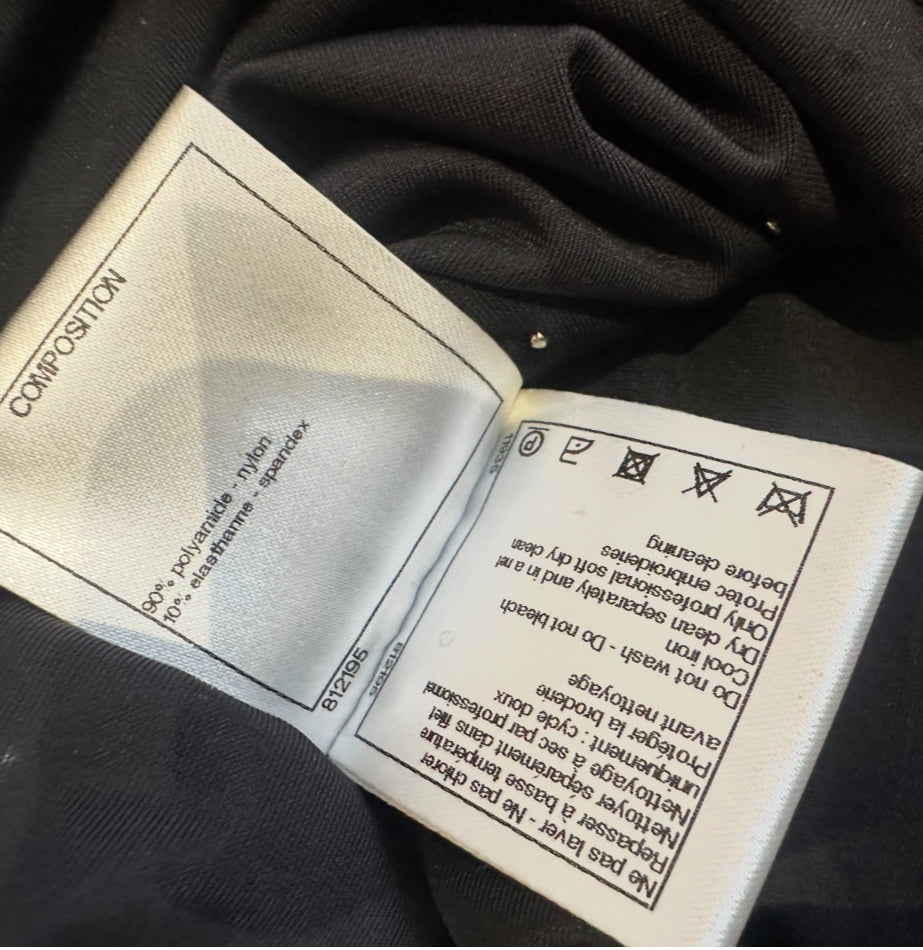 CHANEL - TOP TURLENECK BLACK WITH WHITE PEARLS SIZE 38 FR