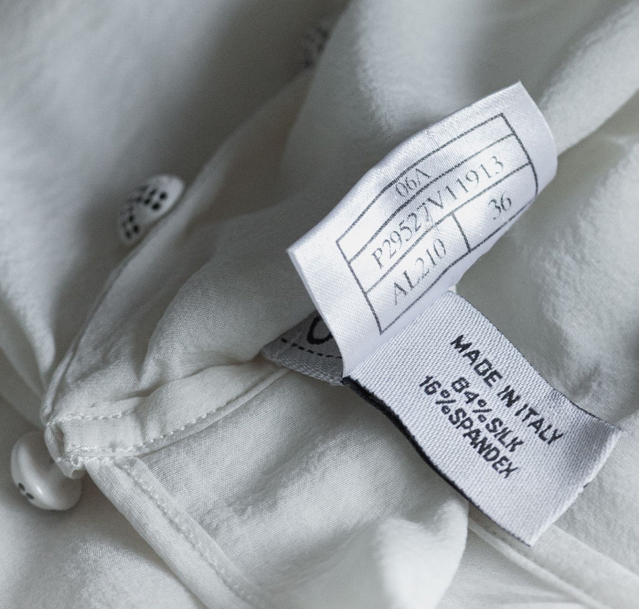 CHANEL - SHIRT LONG SLEEVES WHITE SILK SIZE 36 FR