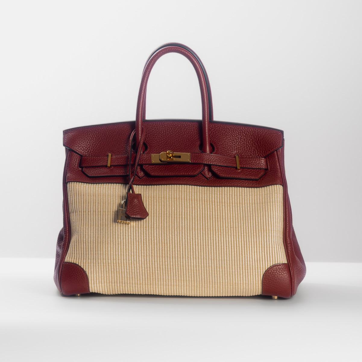 HERMÈS - *RARE* BIRKIN 35 HANDBAG ROUGE H TAURILLON CLEMENCE LEATHER AND CRINOLINE CANVAS WITH GOLD HARDWARE