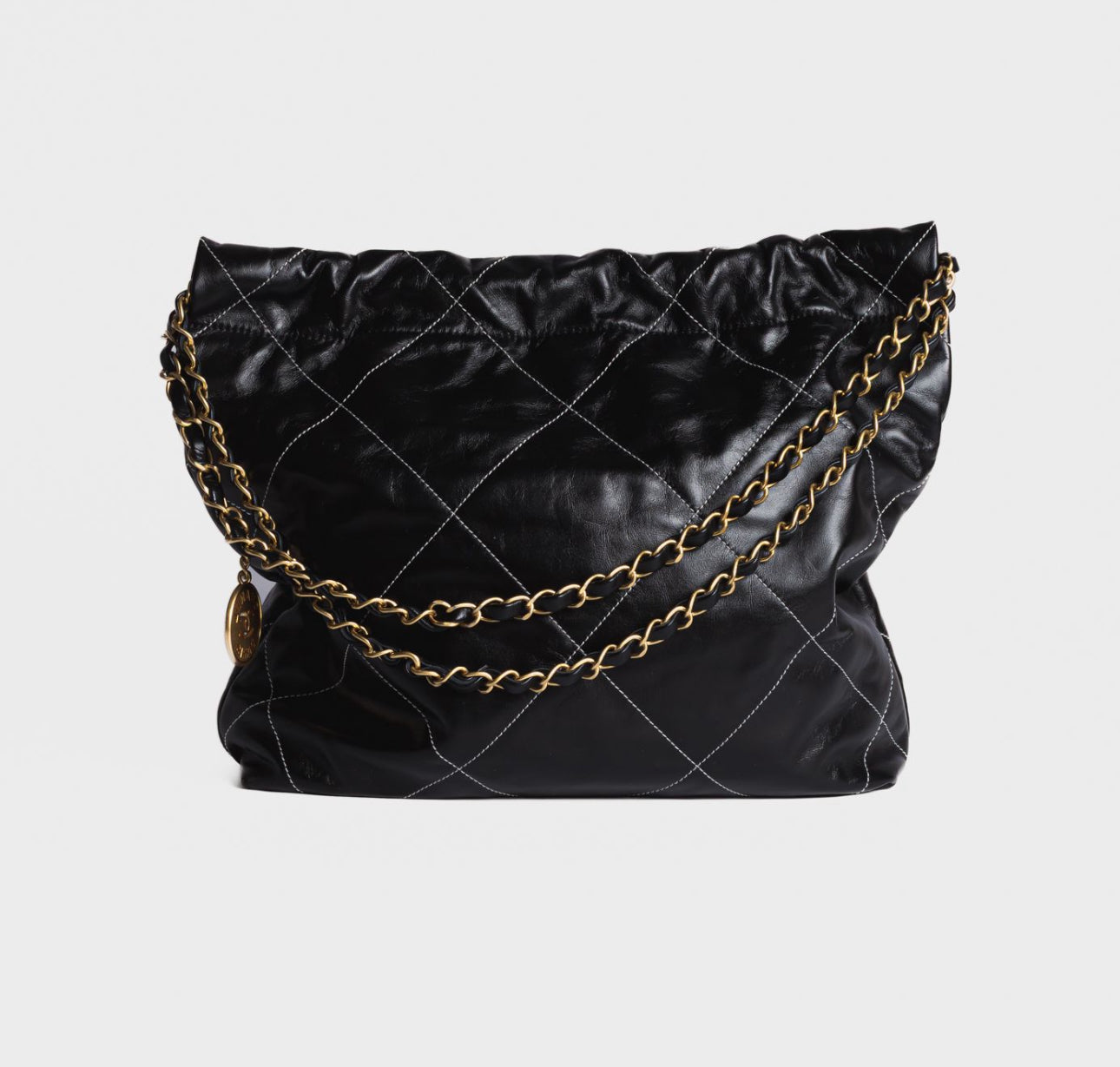CHANEL - BAG SMALL CHANEL 22 IN SHINY LEATHER BRUSHED GOLD TONE HARDWARE