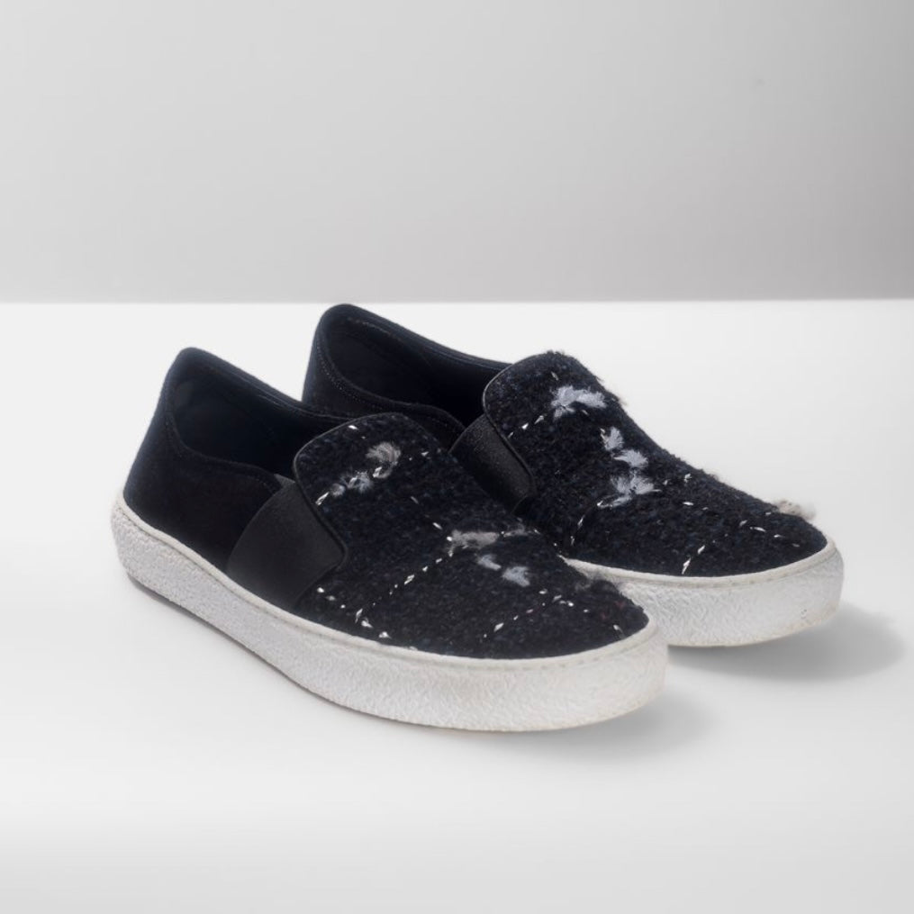CHANEL - SLIP ON SNEAKERS TWEED AND SUEDE SIZE 40 EU