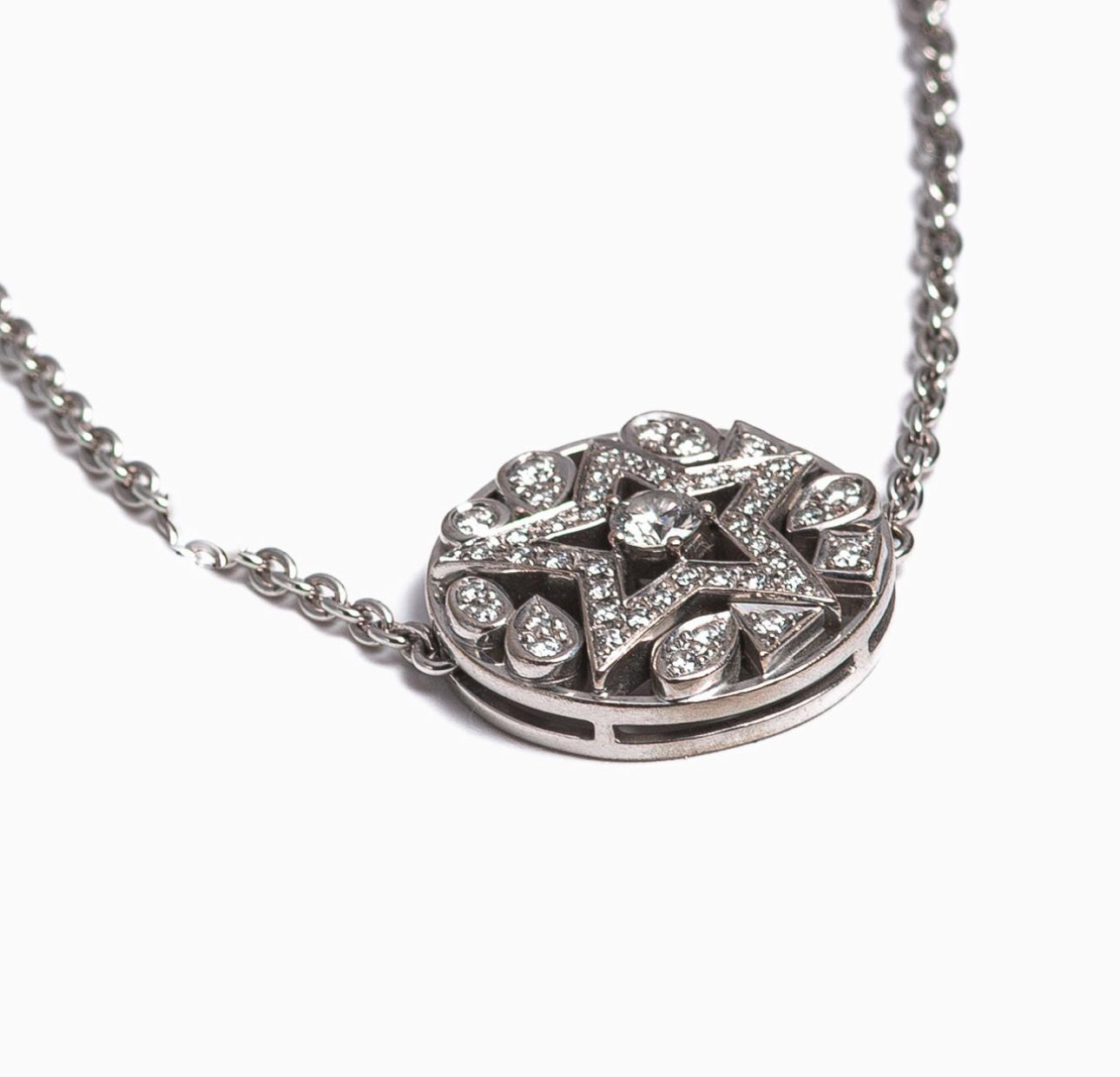 CHANEL - BRACELET ÉTOILE FILANTE WHITE GOLD AND DIAMONDS
