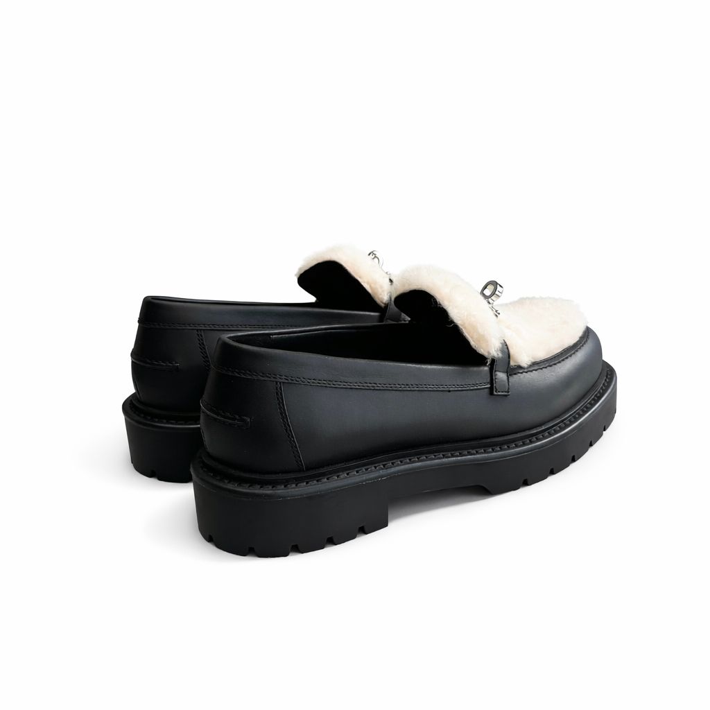 HERMÈS - *BRAND NEW* ICÔNE LOAFERS SHEARLING-LINED CALFSKIN WITH KELLY BUCKLE SIZE 38,5