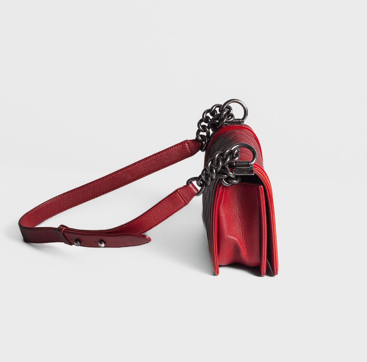 CHANEL - *LIMITED EDITION* BAG BOY SMALL RED AND RUTHENIUM HARDWARE