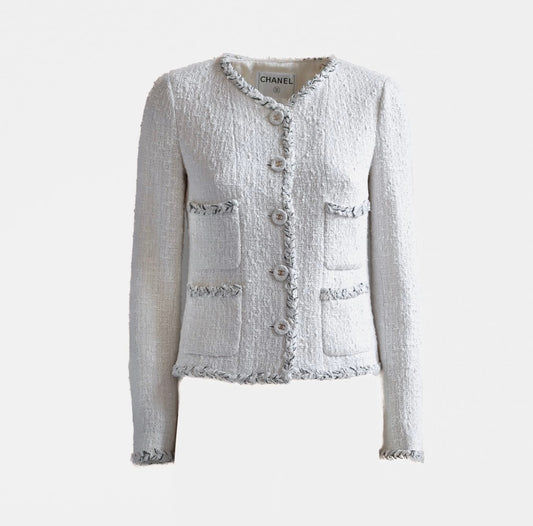 CHANEL - JACKET TWEED WHITE WITH GOLD CC BUTTONS SIZE 36 FR