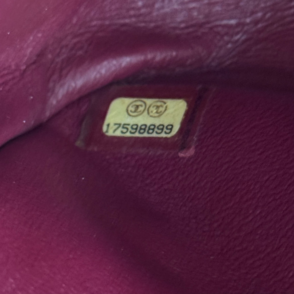 CHANEL - BAG 2.55 REISSUE DOUBLE FLAP IN MAGENTA RED QUILTED LEATHER WITH RUTHENIUM-TONE HARDWARE