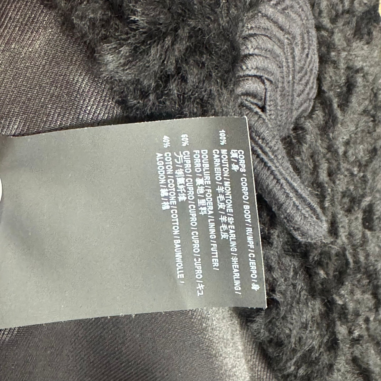 SAINT LAURENT - CAPE COAT BLACK SHEARLING SIZE 34 FR