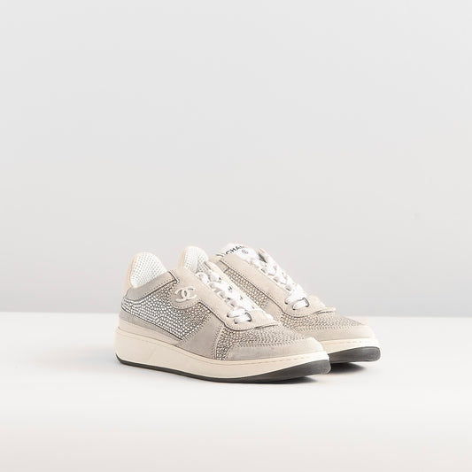 CHANEL - *BRAND NEW LIMITED EDITION* SNEAKERS CALFSKIN SUÈDE CRYSTAL CC LOGO SIZE 38,5 EU