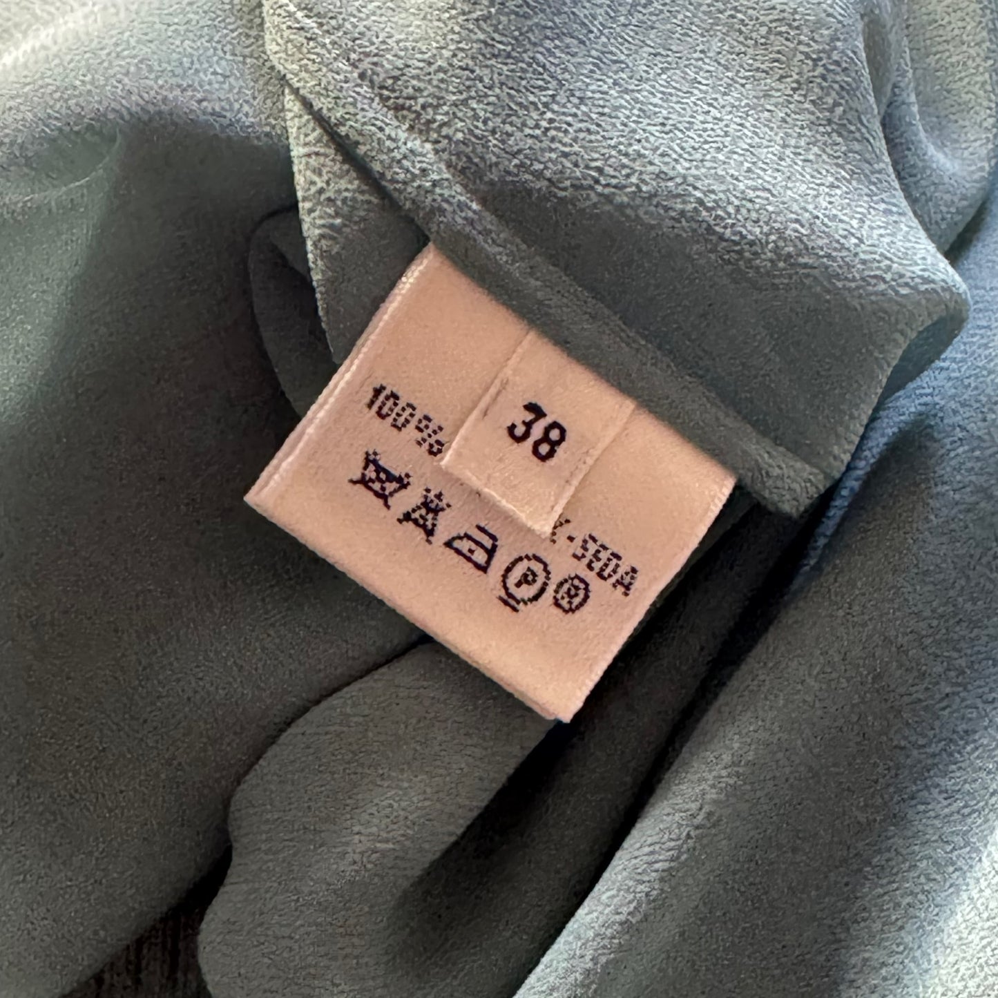 HERMÈS - BLOUSE LONG-SLEEVE LIGHT BLUE SILK WITH FRONT ZIP SIZE 38 FR