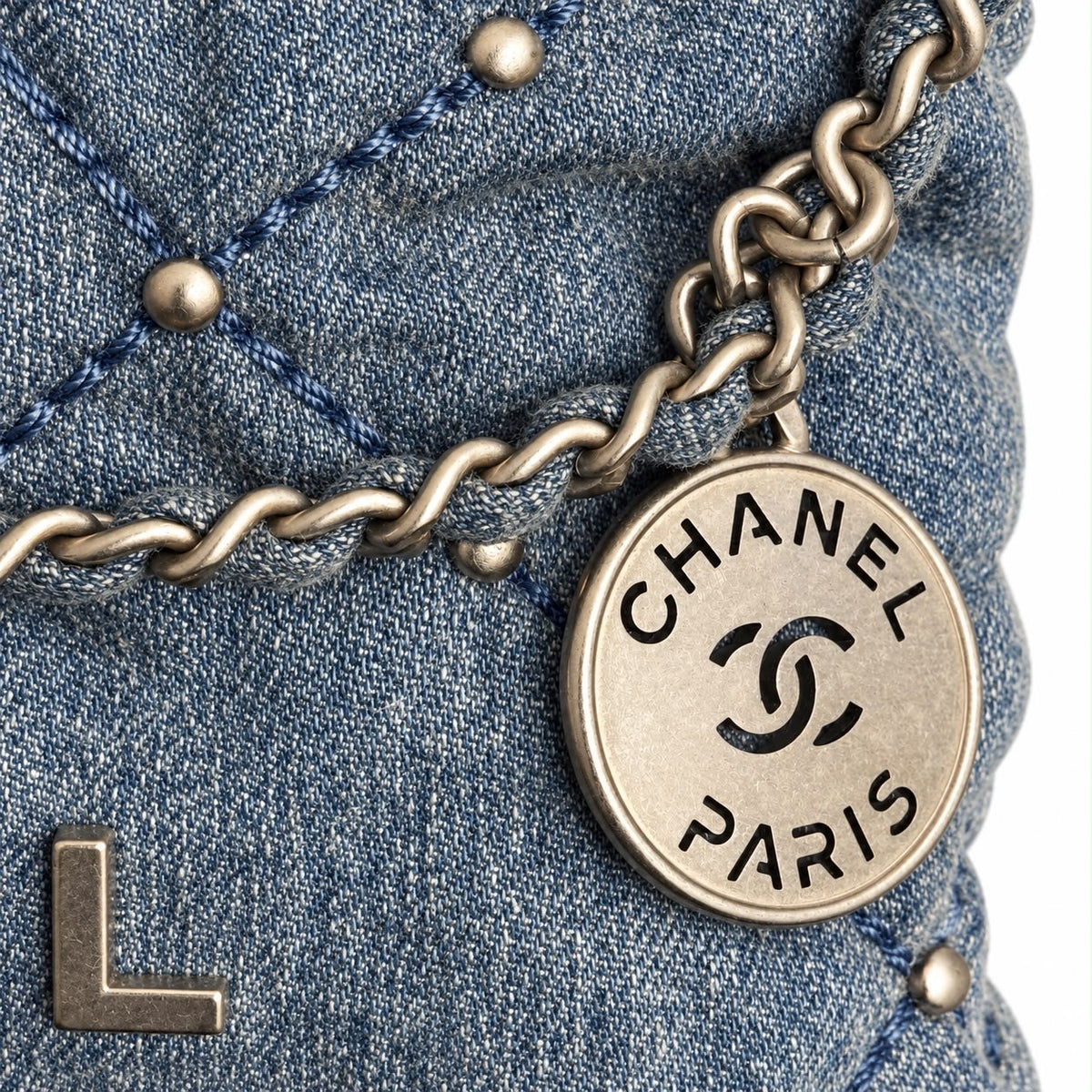 CHANEL – BAG MINI CHANEL 22 QUILTED BLUE DENIM WITH STUDS & SILVER-TONE HARDWARE
