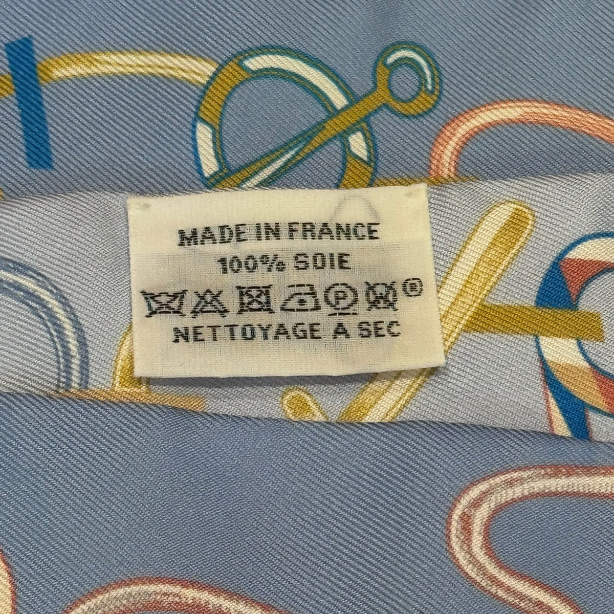 HERMÈS - SCARF TWILLY DO RE BOUCLES IN BLEU CIEL & BLUE COB